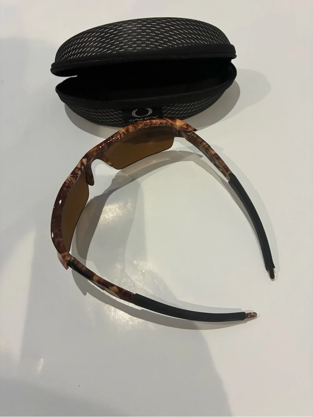 Oakley Tortoise Shell Brown Lens Sport Sunglasses with Case